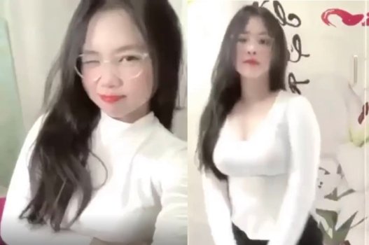 Cô ấy thích show body cực chất cho các anh chàng hứng khỏa thân